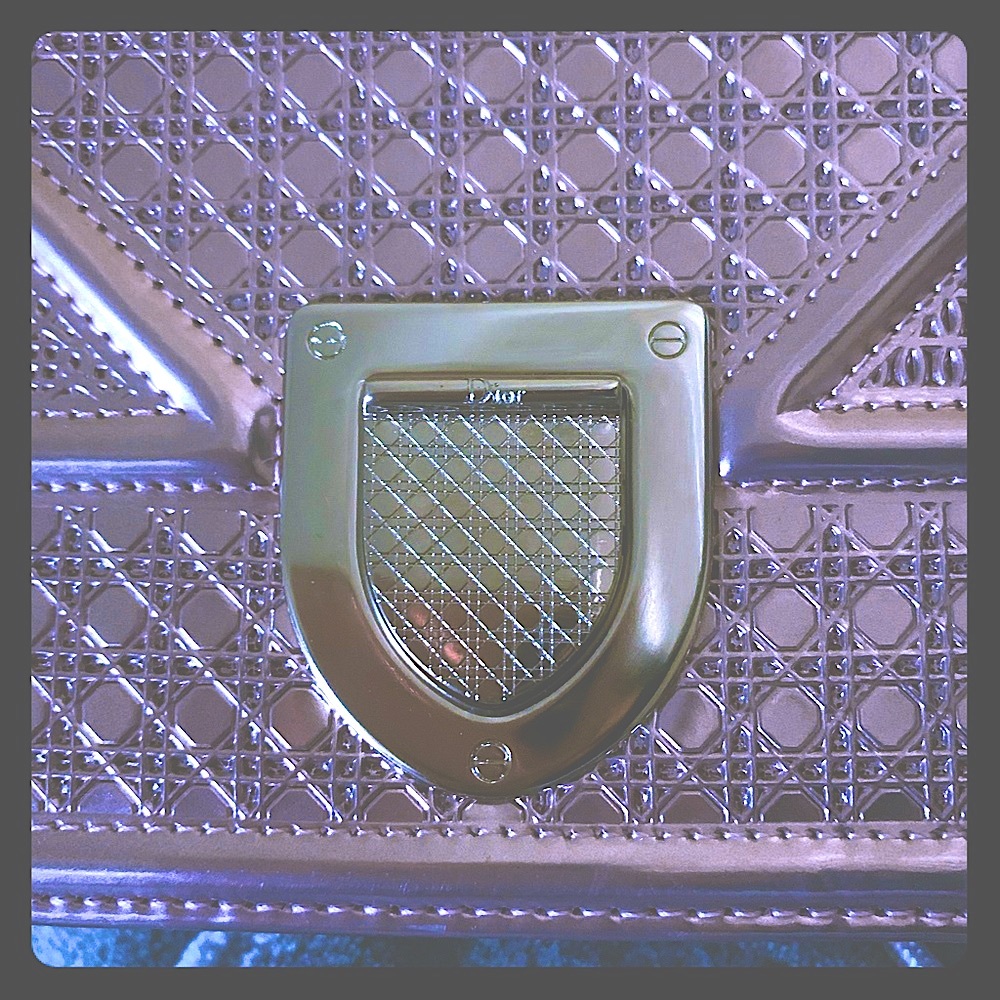 DIOR/Diorama NWOB CROSSBODY ROSE GOLD METALLIC - Picture 4 of 9